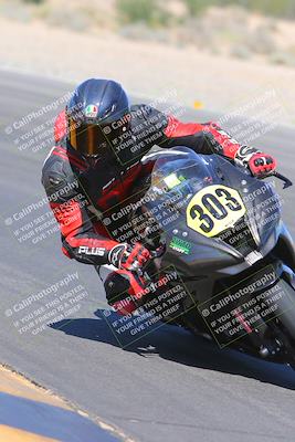 media/Oct-01-2023-SoCal Trackdays (Sun) [[4c570cc352]]/Turn 7 Inside (11am)/